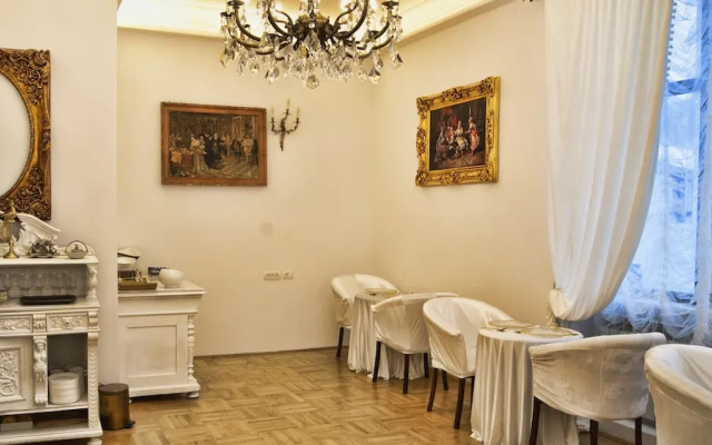 Conacul Coroanei Luxury Boutique Hotel