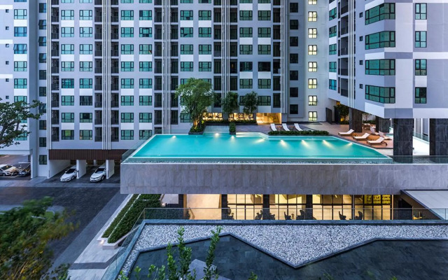 Pattaya Central Sea View Pool Suite