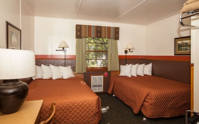 Swiftcurrent Motor Inn and Cabins - Inside the Park
