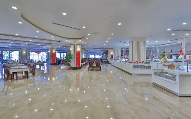 Calido Maris Hotel