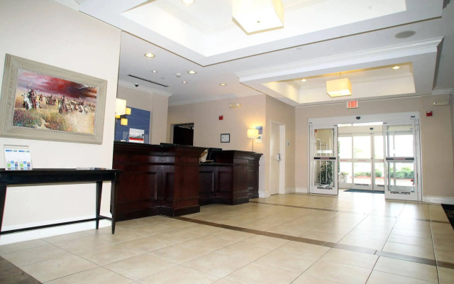 Holiday Inn Express Pembroke by IHG