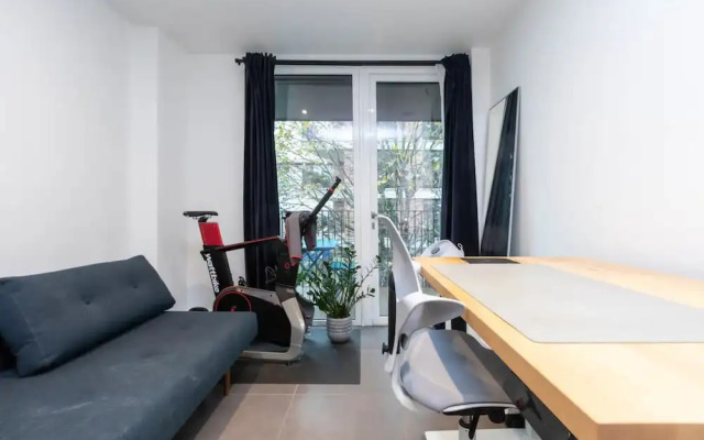 Modern Family Friendly 2 Bedroom Flat in Hackney Wick