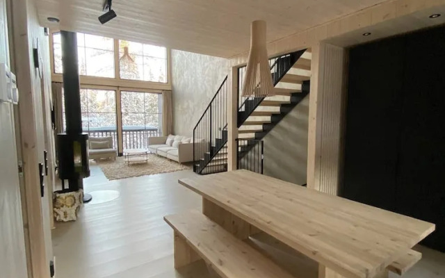 Modern Luxury 4BR Villa Levi Center