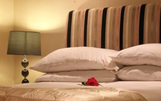 Thameside Hotel