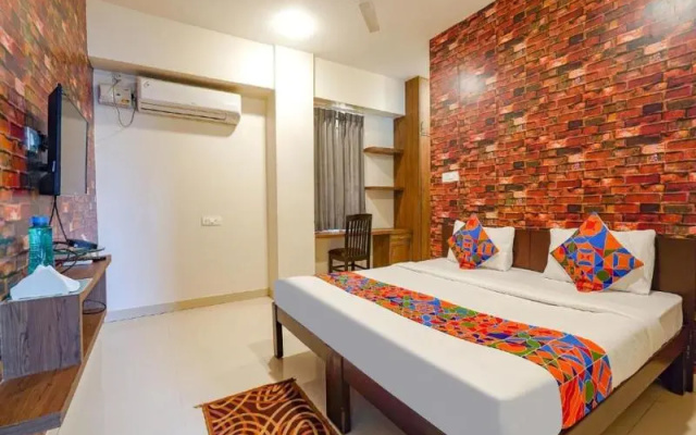 Fabexpress Kings Suites Hrbr Layout
