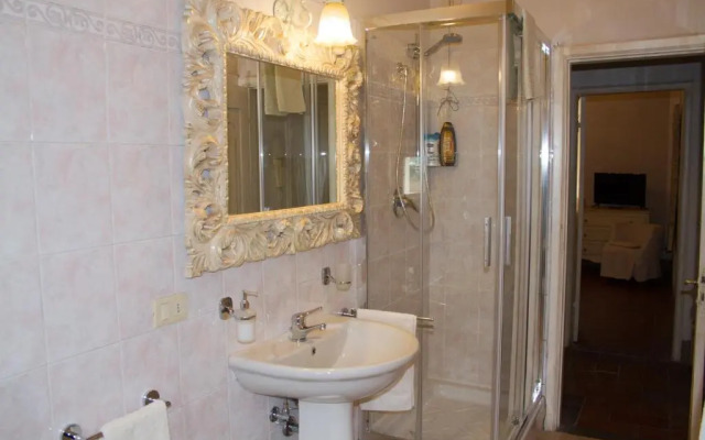 Santa Croce Charme Apartment