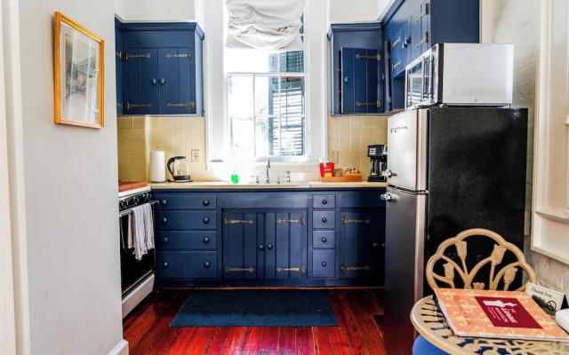 French Quarter Lanaux Mansion B & B