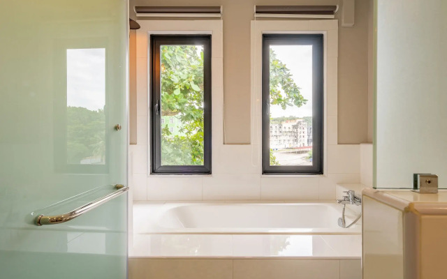 Treasures Hotel and Suites