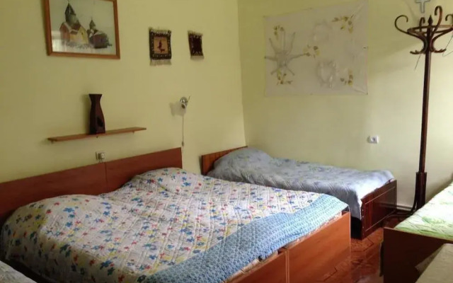 IRIS mini hotel
