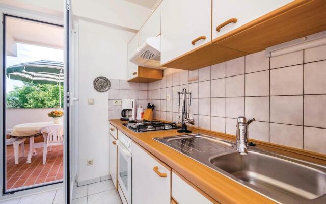 Stunning Home in Opric With Wifi and 1 Bedrooms