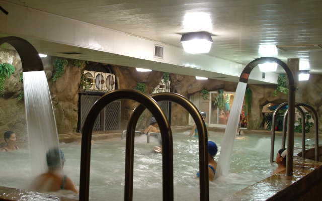 Green City Hotel