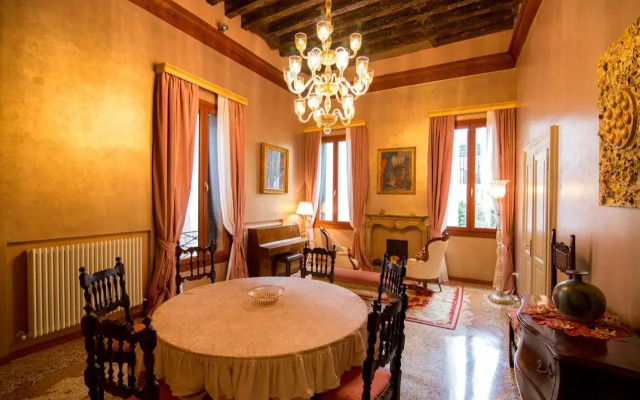 Fortuny3967 Suites & Wine