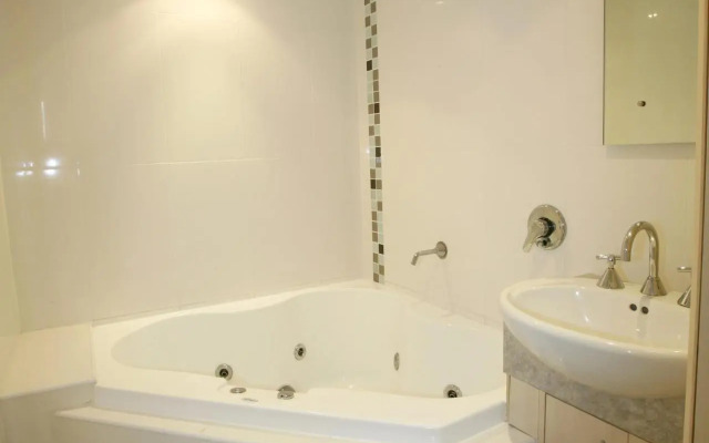 Allamanda U2, - Awesome Location -