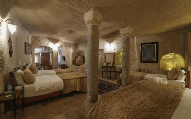 Tekkaya Cave Hotel