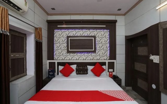 OYO 29411 Hotel Vanshika