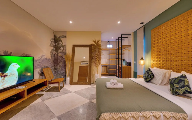 Stylish Canggu Apartment near Berawa Beach