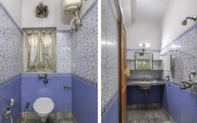 OYO 71148 Meera Guest House