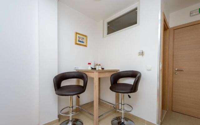Lodging house SB apartman 1