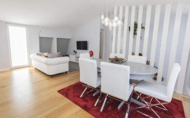 Lovelystay - 2Bed Looking Good In Bairro Alto