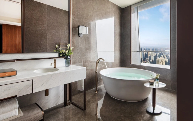 Four Seasons Hotel Dalian