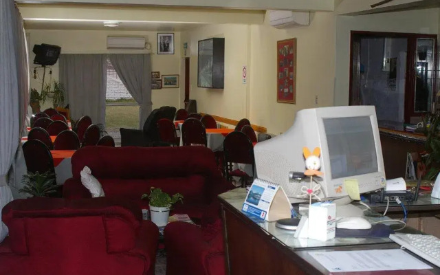 Rioma Hotel
