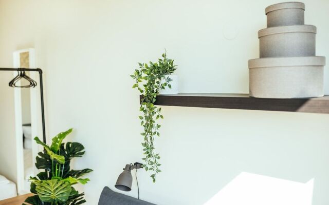 The Rix Studios & Suites
