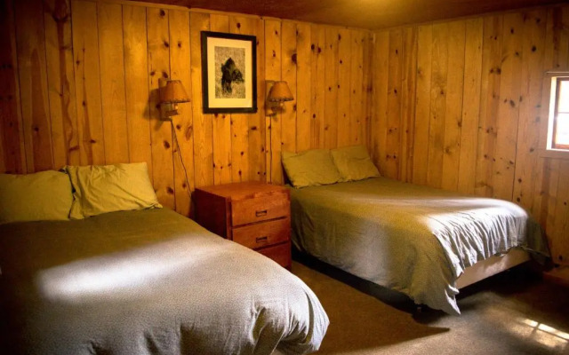 Silver Gate Lodging