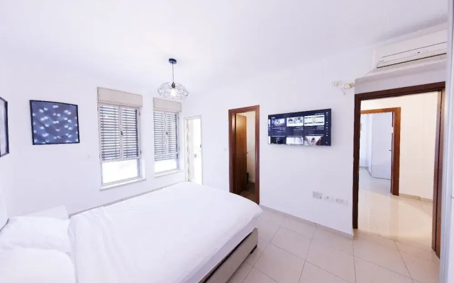 HaSharon Tranquil Villa by Sea N' Rent