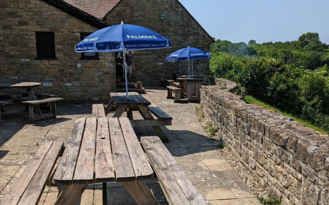 Three Horseshoes Inn