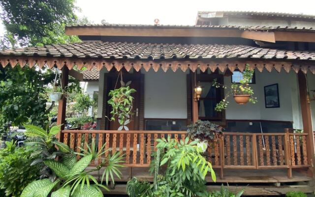 Homestay Candi Pawon Fahrurohman Syariah