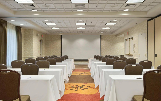 Hilton Garden Inn Hoffman Estates