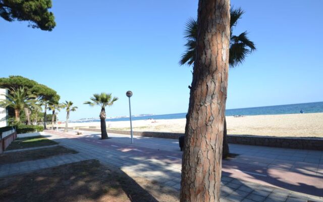 Apartment Pins I Mar Cambrils