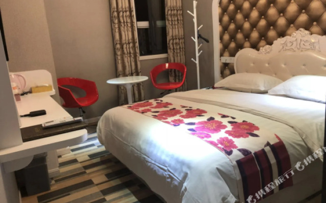 Zunyi Xiaobaihua Business Hotel