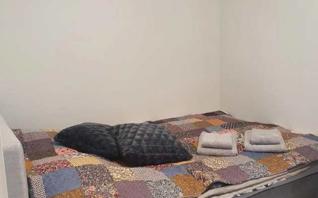 Moderni, viihtyisä pikkukaksio saunalla