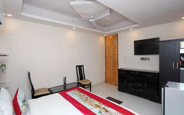 Hotel Qlark by OYO Rooms