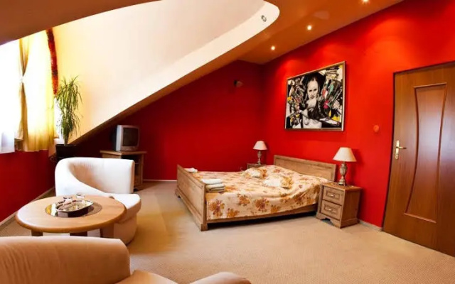Hotel Everest
