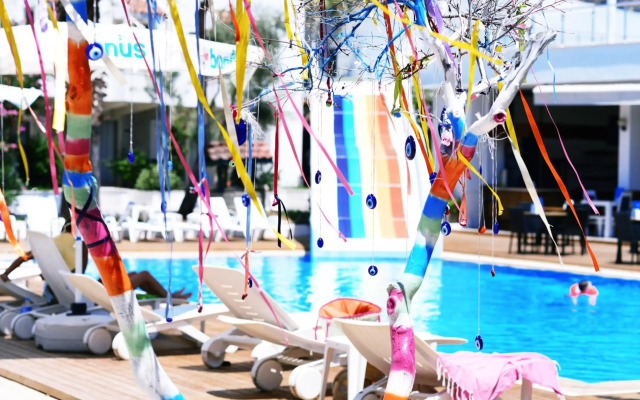 Delfi Hotel & Spa