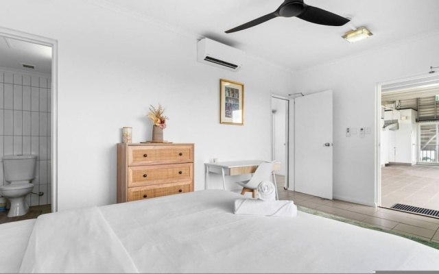 Zen Marina Studio Bayview - Shared Pool - Central