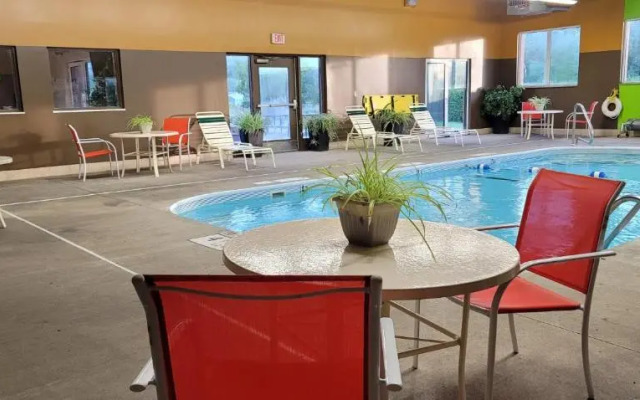 Super 8 Plattsburgh