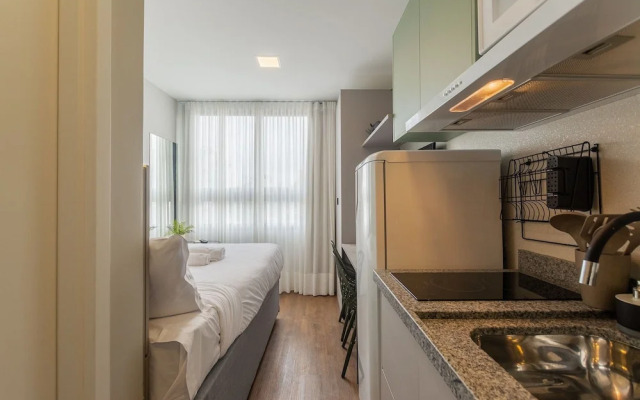 Easy Life Campos Salles by Xtay