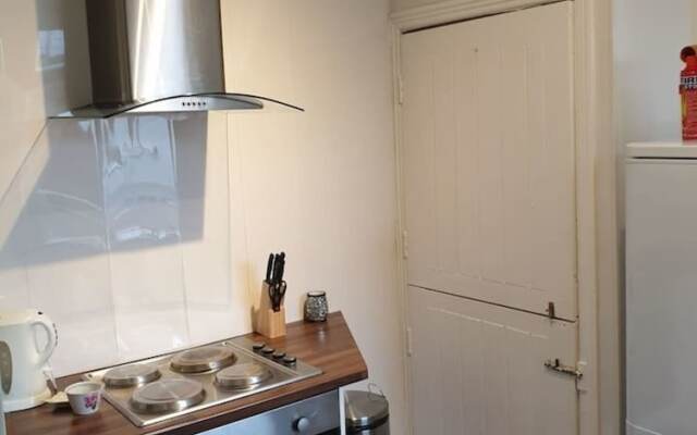 South Shield's Hidden Gem Garnet 3 Bedroom Apartme