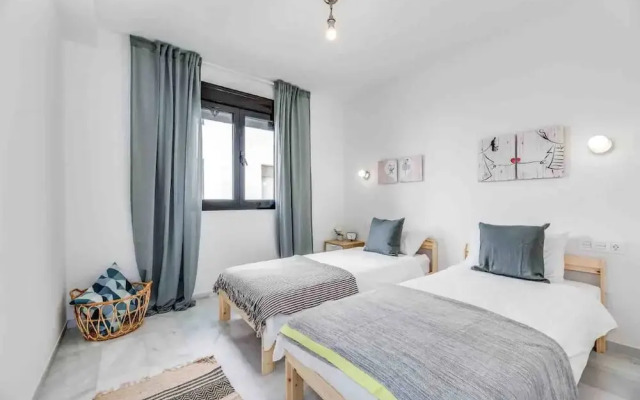 Beautiful 2 Bedrooms Apartment In Puerto Banus