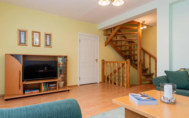 Family Inn cottage with terrace