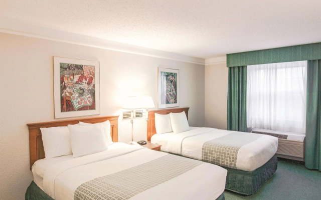 La Quinta Inn by Wyndham Indianapolis Airport Lynhurst