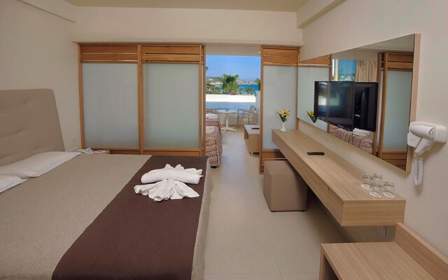 Nelia Beach Hotel & Spa