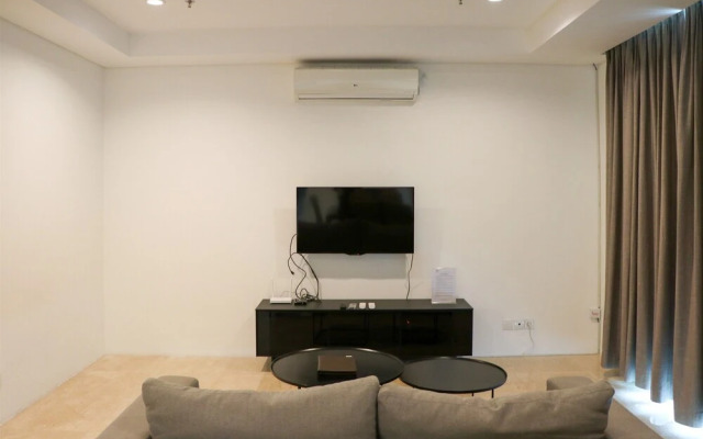 Spacious 3BR Apartment at Veranda Residence Puri