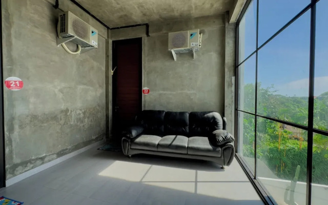 Sky Apartments And Suites