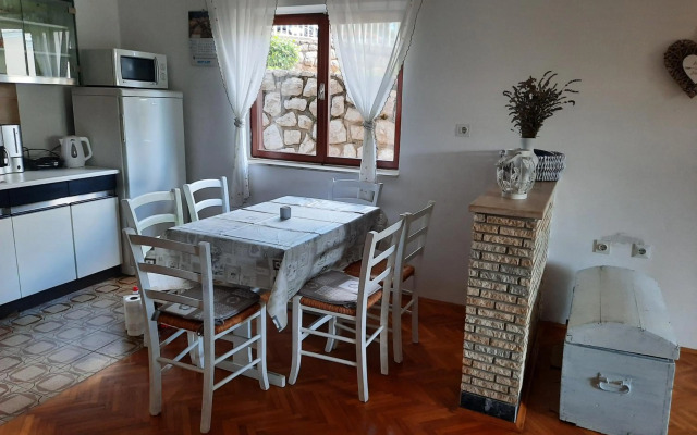 Sea view Nona Apartment