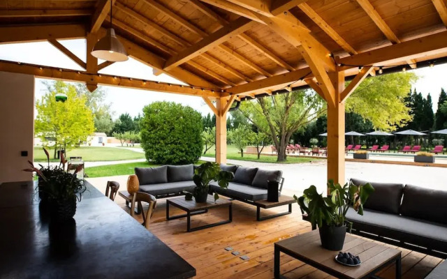 Proven ale House With Pool and spa