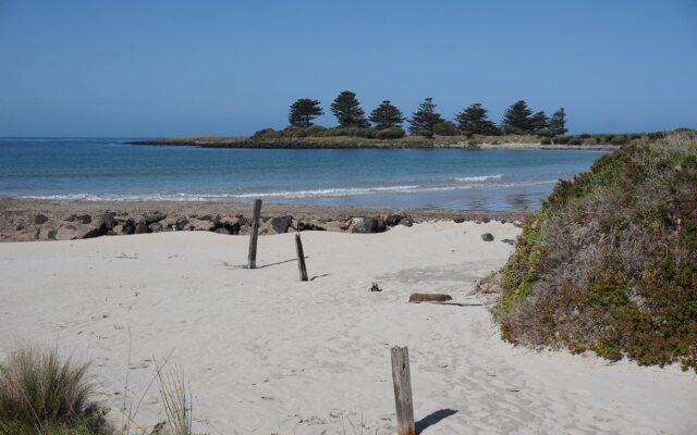 Ashmont Motor Inn & Apartments